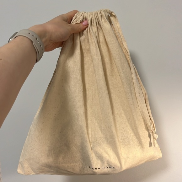 White satin slippers ZARA Home - Picture 4 of 4